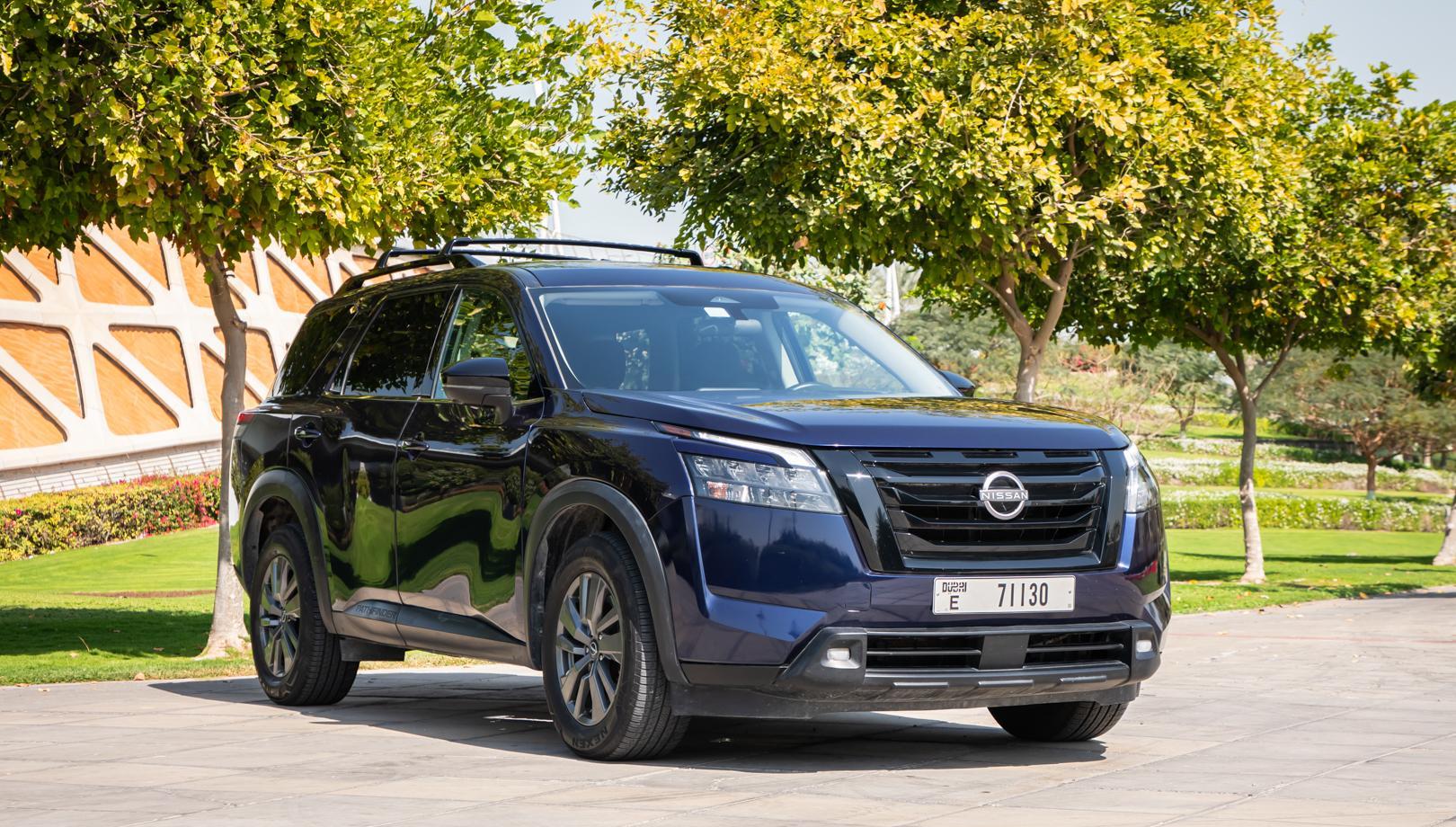 Nissan Pathfinder (Blue)